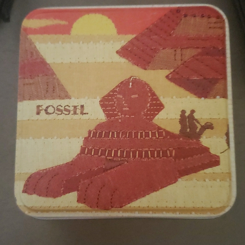 Fossil tin box